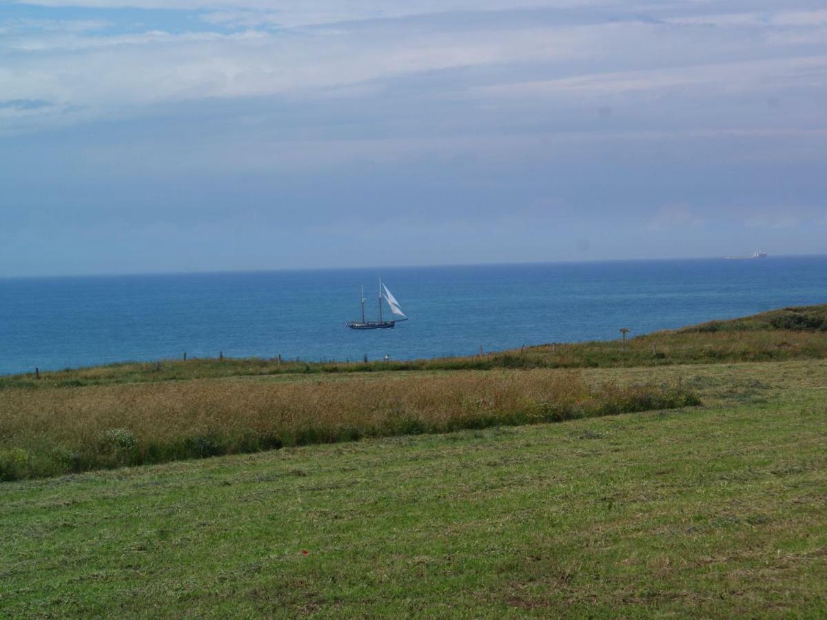 Wonderful Holiday Home In Audinghen With Garden エクステリア 写真